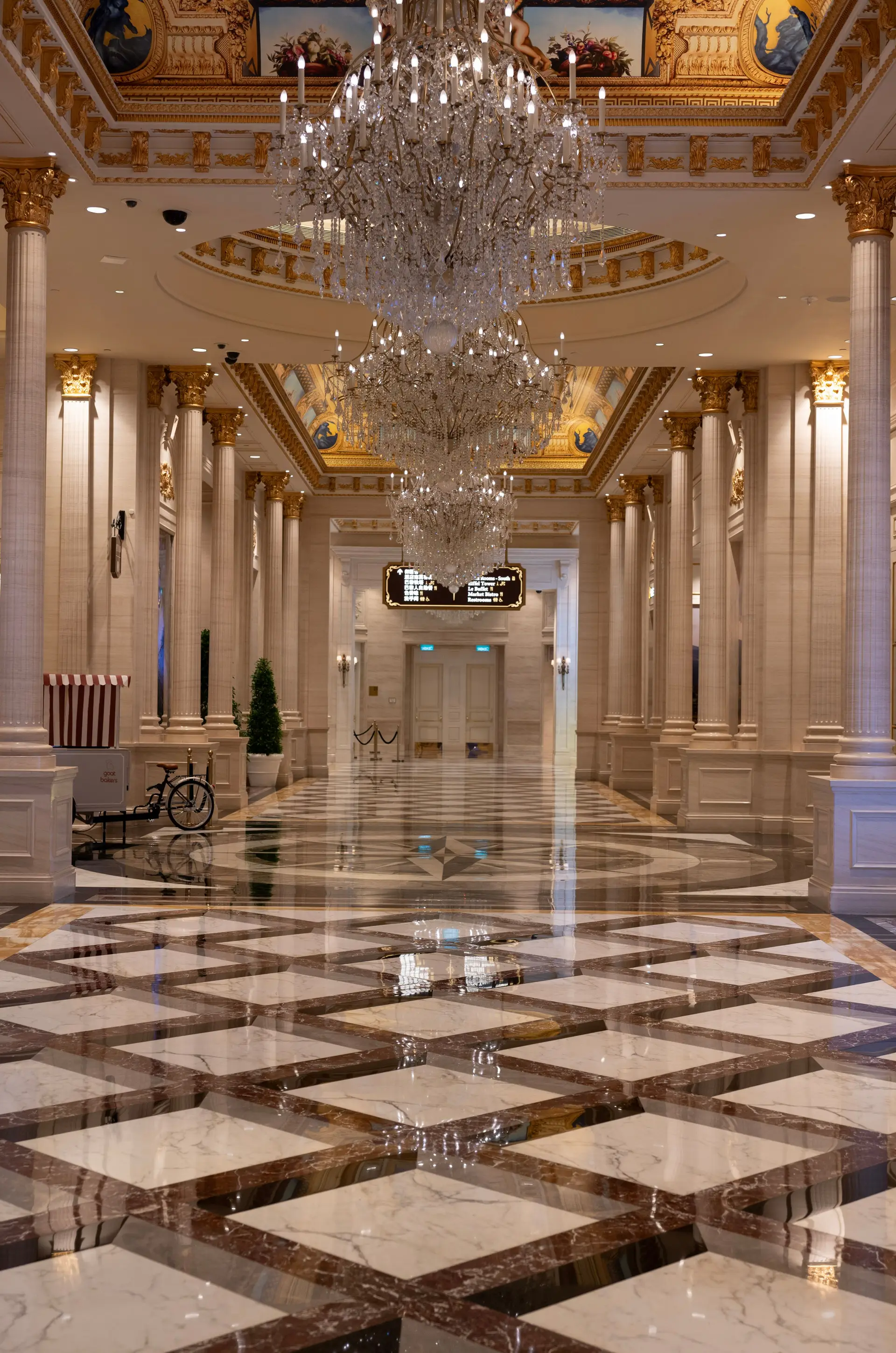 CrownaletHotelinn elegáns belső tere